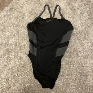 NIKE PRO SWIMSUIT ONE PIECE